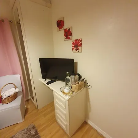 Double Size And Single Room In Barking Barking  Room photo