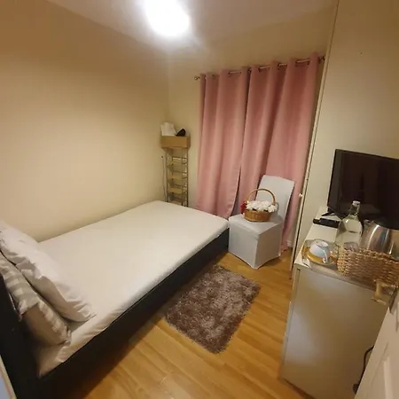 Double Size And Single Room In Barking Barking  Exterior photo