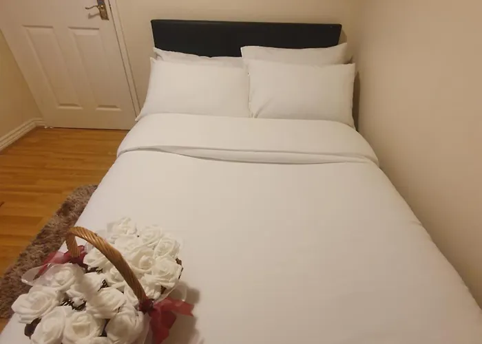 Double Size And Single Room In Barking