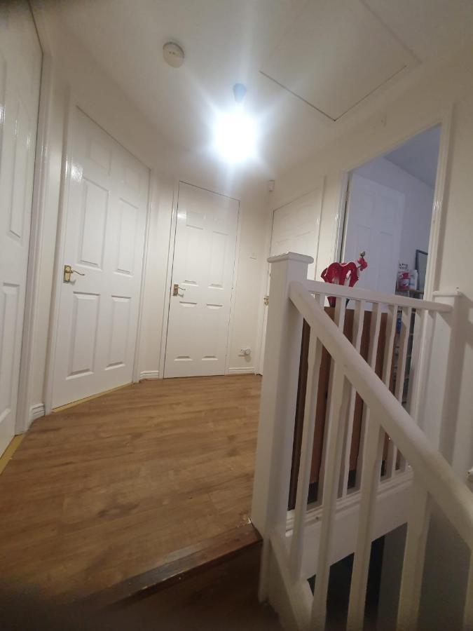 Double Size And Single In Barking * Barking (Greater London)