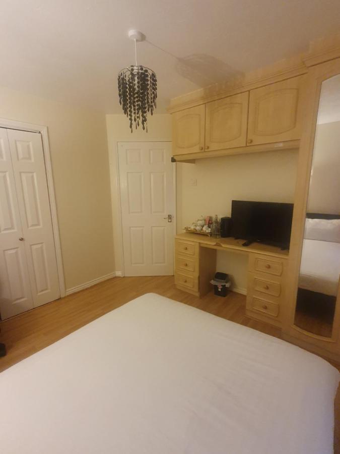 Homestay Double Size And Single In Barking