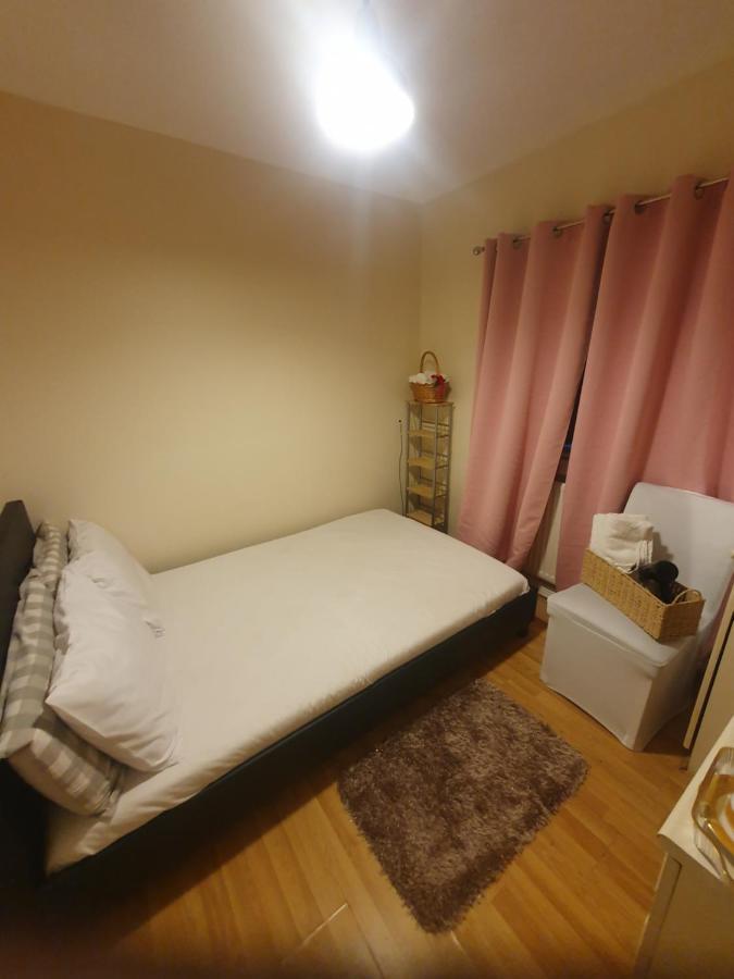 Homestay Double Size And Single In Barking